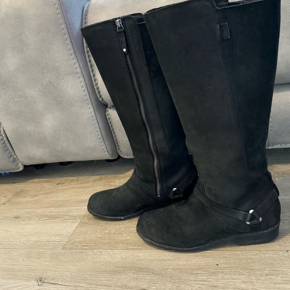 Teva Black DE LA VINA DOS TALL Genuine Leather Size 10 - Picture 4 of 9